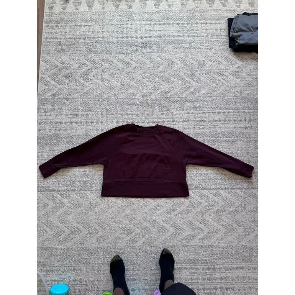 Nike DRI-Fit Top Versa Crew Sweatshirt‎ Raglan Long Sleeves Maroon Womens Size M